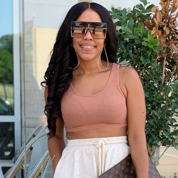 Gradient Oversized Sunglasses - Picture 6 of 6